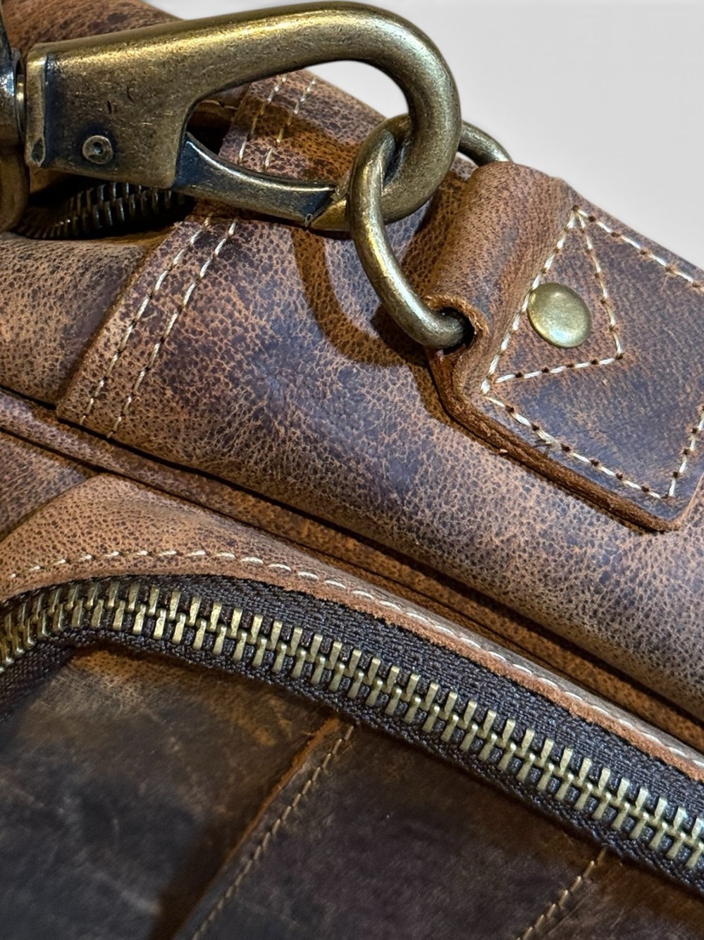 18-Inch Buffalo Leather Briefcase – Distressed Brown Laptop School Messenger Bag - Picture 7 of 16
